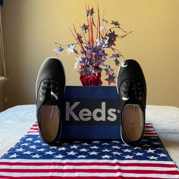 🌟 KEDS CHAMPION LUXE LEATHER 🌟 - Picture 4 of 16